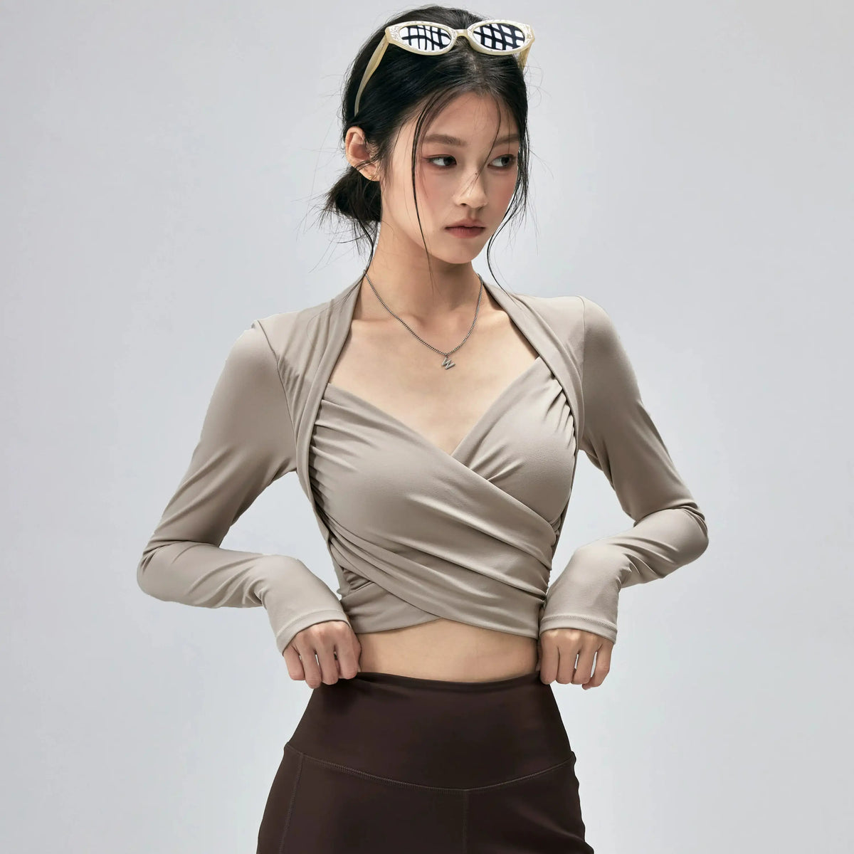 【カップ付き×着痩せ】美ライン長袖 ヨガ＆ピラティストップス【秋新作】 2545